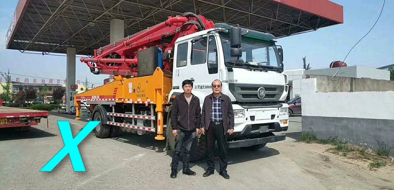 青（qīng）島小型混凝（níng）土泵車價格（gé） (6)