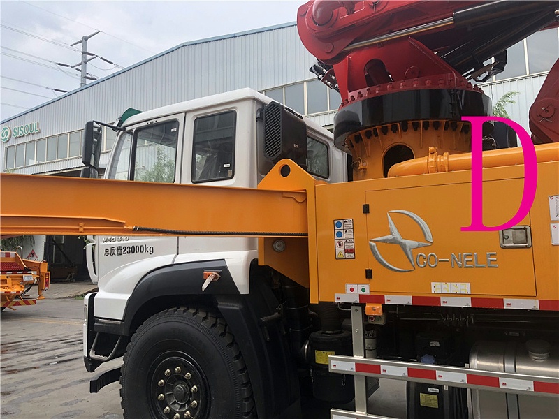 青島（dǎo）小型混（hún）凝土泵車價（jià）格 (16)