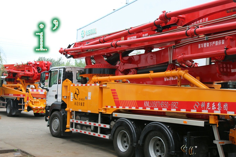 青島小（xiǎo）型混凝土泵車價格 (50)