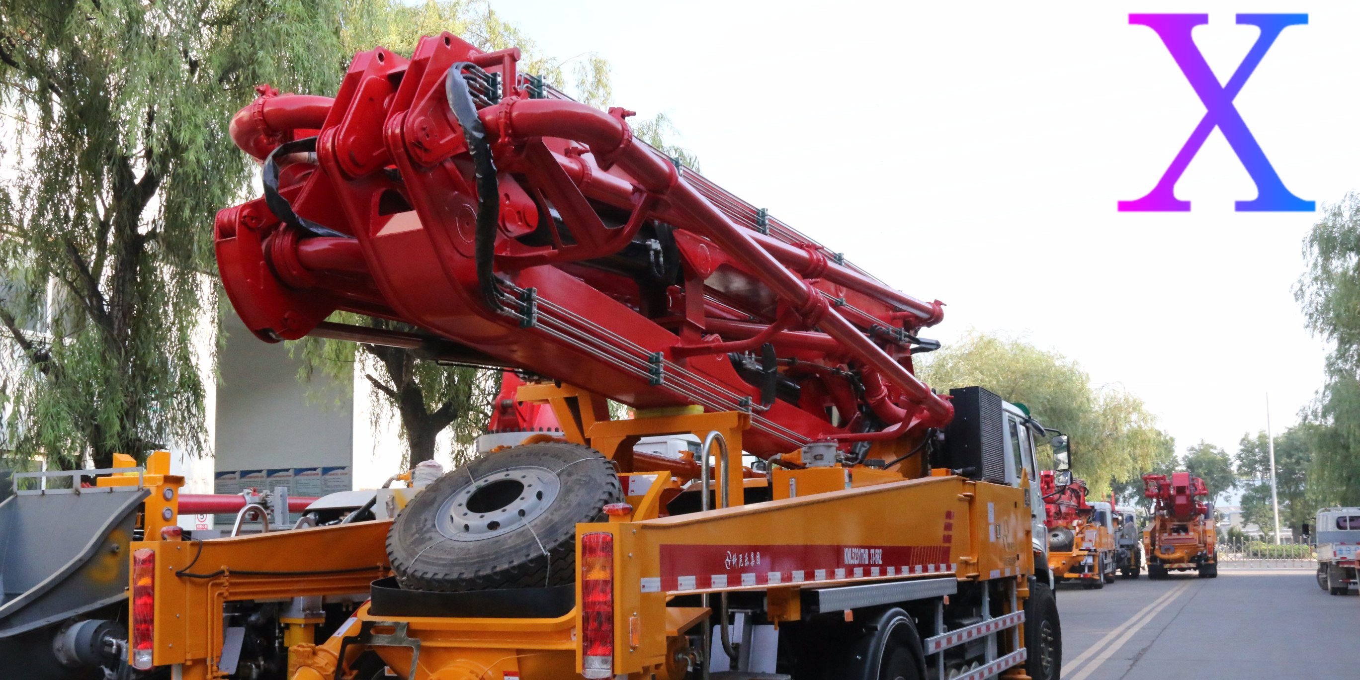 小型混凝土（tǔ）泵車施工作業要求知多少——科尼樂