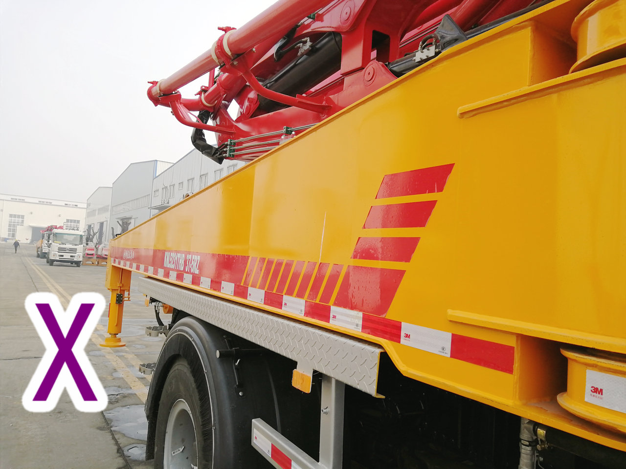 青島小型混凝土泵車價格（gé） (4)