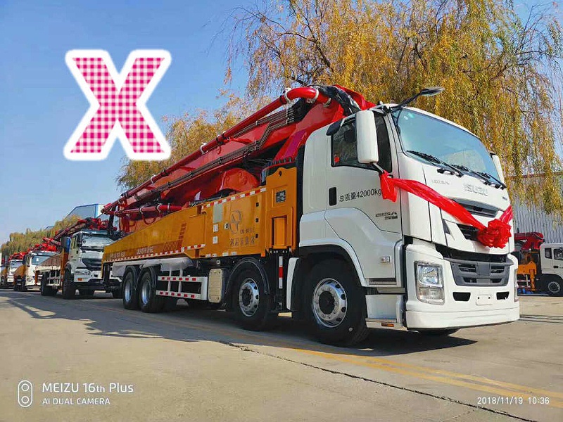 青島小型（xíng）混凝土泵車價格 (34)