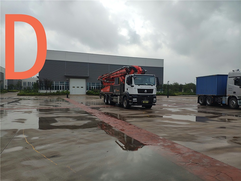 青島混（hún）凝土泵車價格 (16)