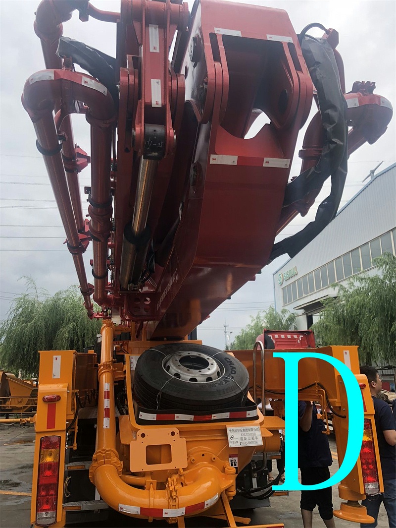 青島小型（xíng）混凝土泵車價格 (14)