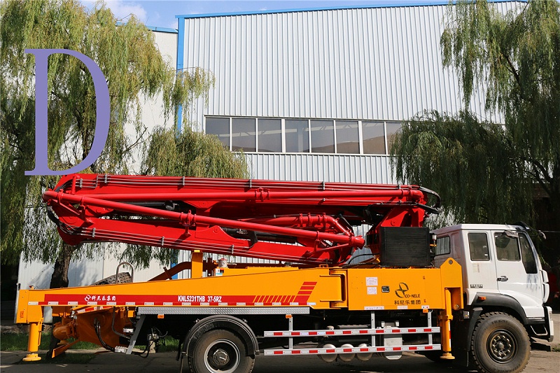 青島混凝土泵（bèng）車價格 (2)