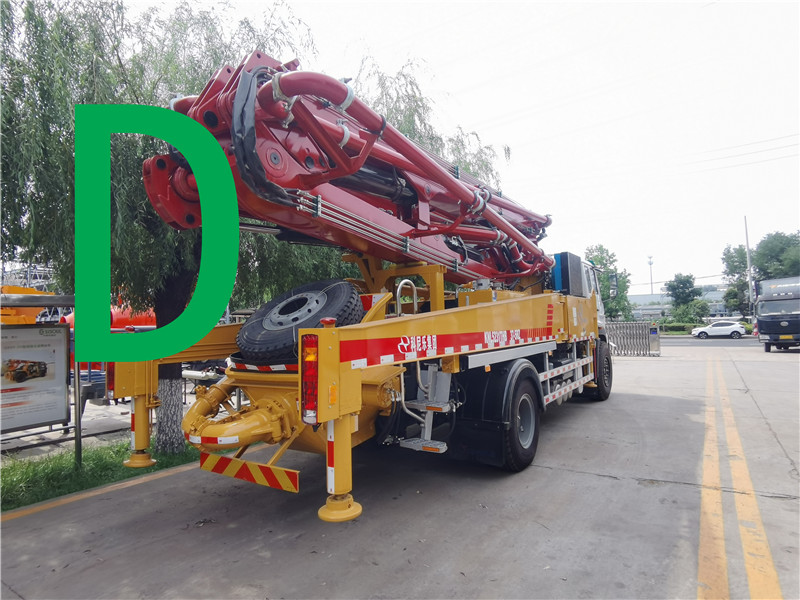 青島（dǎo）混凝土泵車價格 (49)