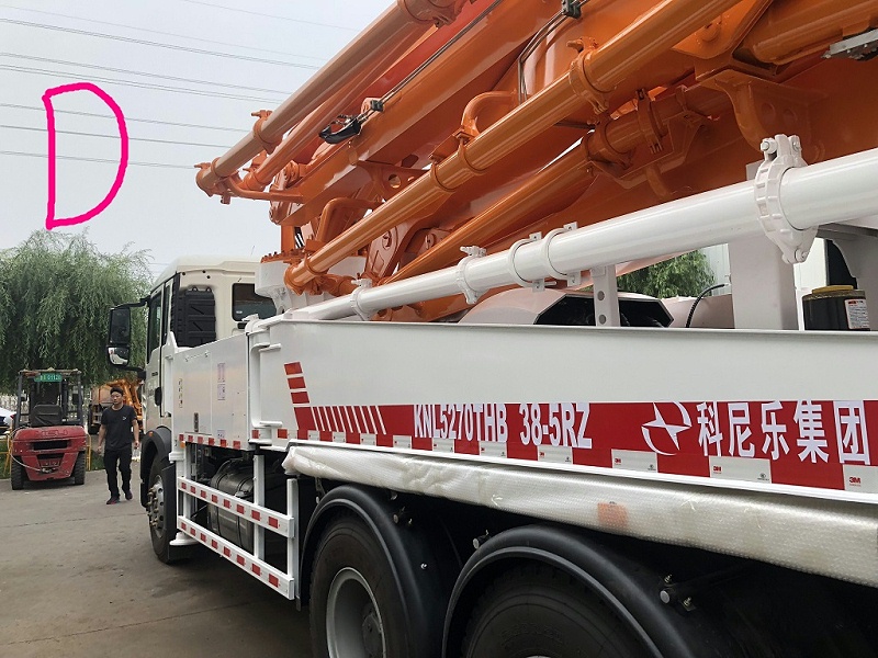 青島小型（xíng）混凝土泵車價格 (13)