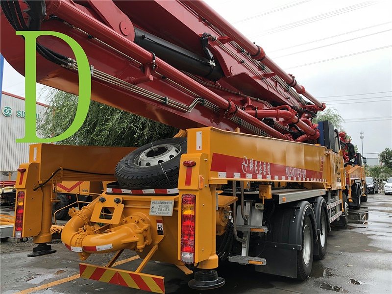 青（qīng）島混凝土泵（bèng）車價格 (17)