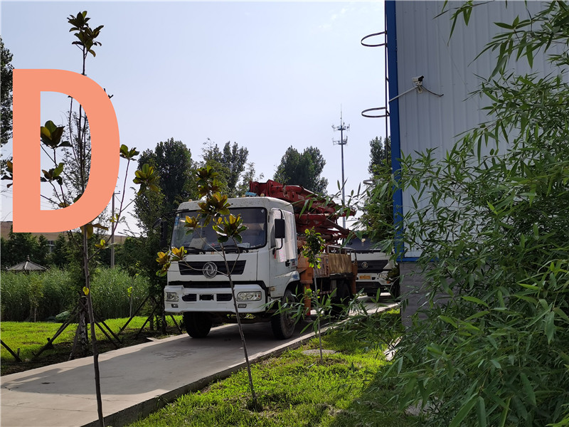 青島（dǎo）混凝（níng）土泵車價格 (17)