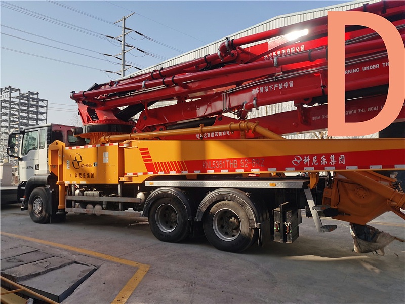 青島混凝土泵車（chē）價（jià）格 (2)