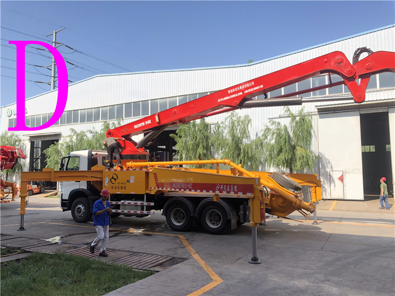 青島小型混凝土泵車價格（gé） (3)