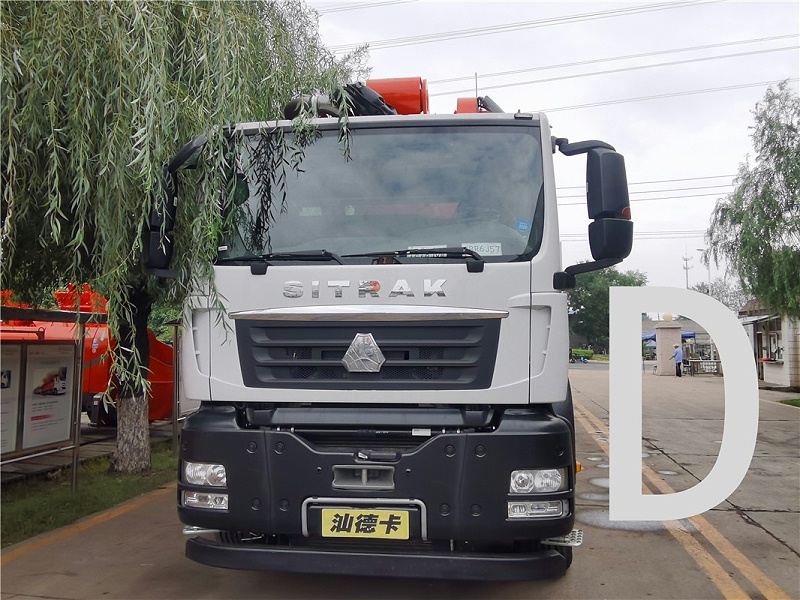青島（dǎo）混凝土泵車價格（gé） (8)