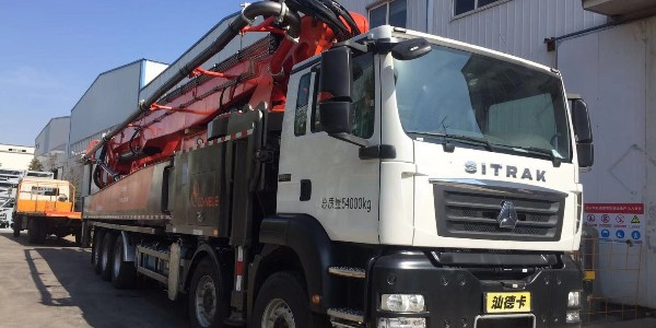 泵車臂架施工過程（chéng）中要（yào）怎麽注意（yì）