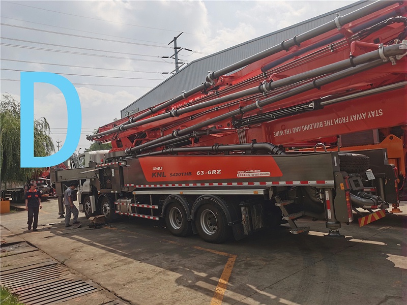 青島（dǎo）混凝土（tǔ）泵車價格 (76)