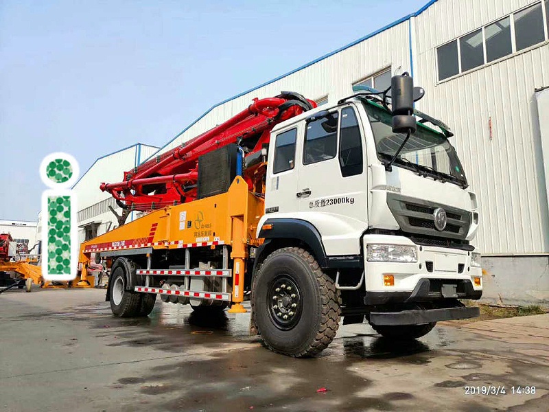 青島小型混（hún）凝土泵車（chē）價格 (20)