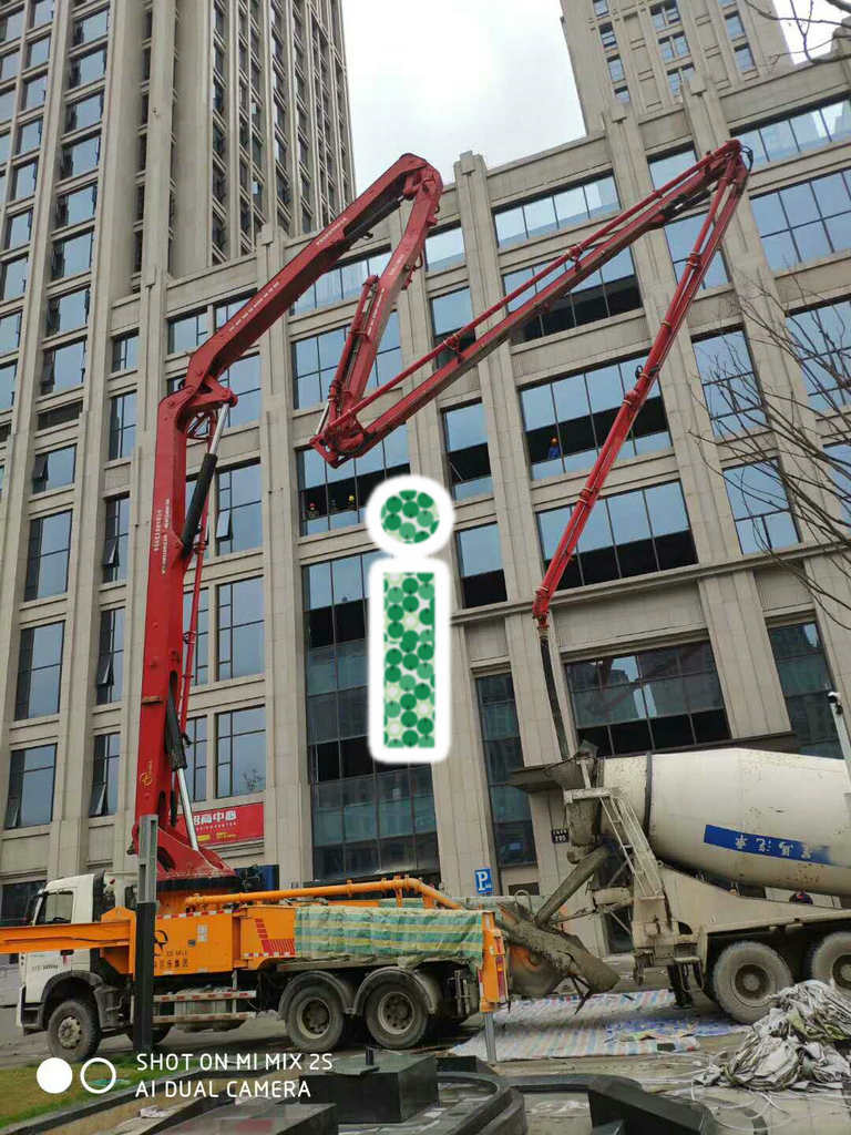 青（qīng）島小型混凝土泵車價格 (30)