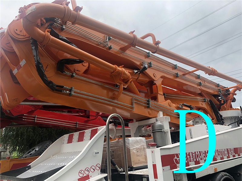 青島小型混凝（níng）土泵（bèng）車價格 (7)