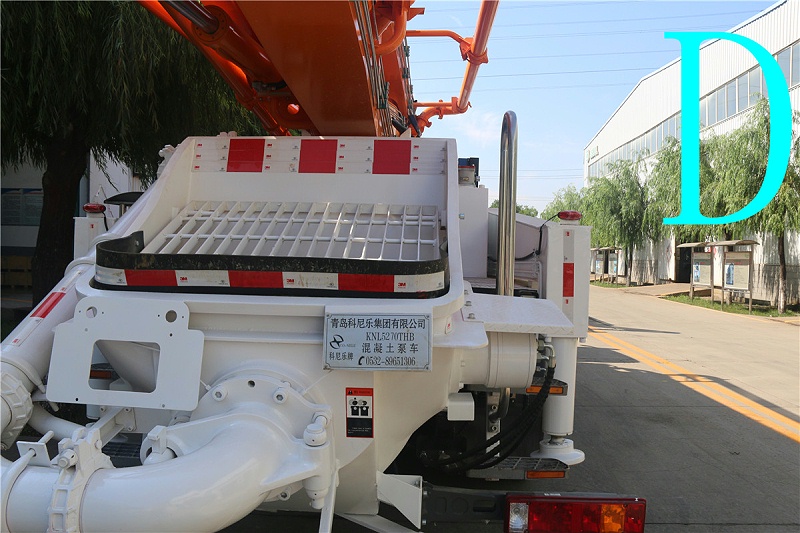 青島小型（xíng）混凝土泵車（chē）價格 (8)