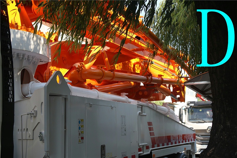 青島小型混（hún）凝土泵車價格 (2)