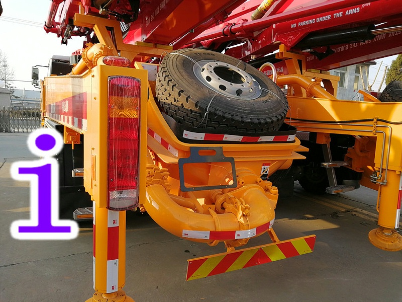 青島（dǎo）小型混（hún）凝土（tǔ）泵車價格 (19)