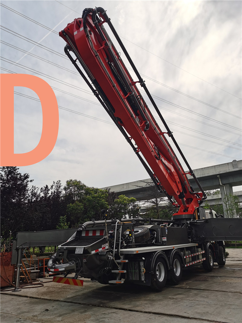 青島混（hún）凝土泵車價格 (64)