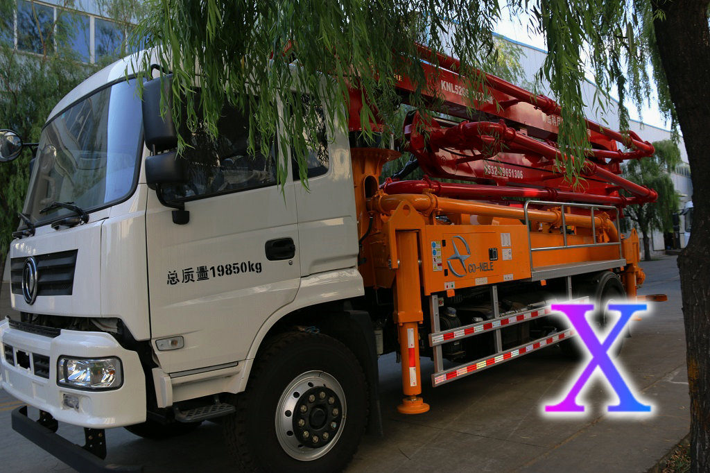 小（xiǎo）型泵車