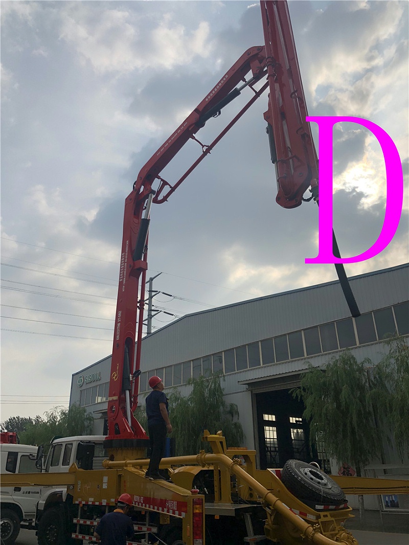 青島混（hún）凝土泵車價格 (18)