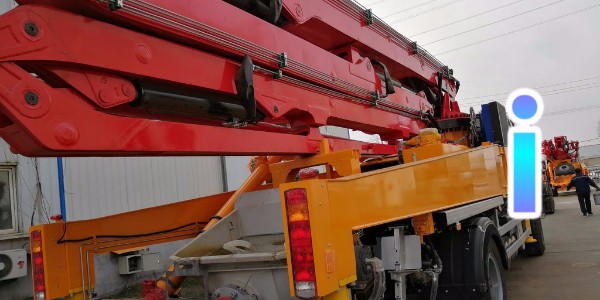 小型泵（bèng）車易側翻引起事故？老泵工教你破解