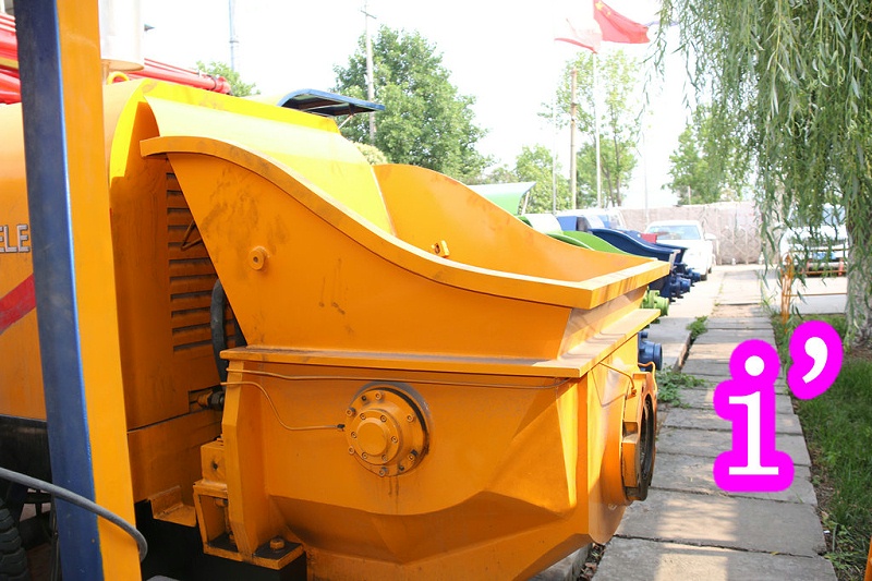 青島混凝土輸送泵（bèng）價格 (9)