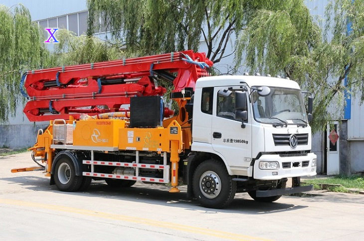 小型（xíng）泵車