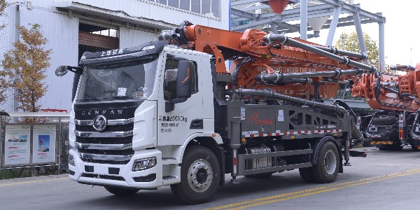 32米泵（bèng）車為防止臂架發（fā）生斷裂問（wèn）題要如何保養？