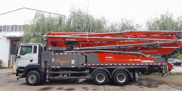 最近有考慮52米泵車的老板們，來看（kàn）看在這款怎麽樣