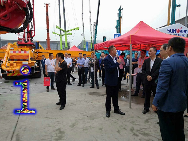 青島小型（xíng）混凝土泵車（chē）價格 (35)