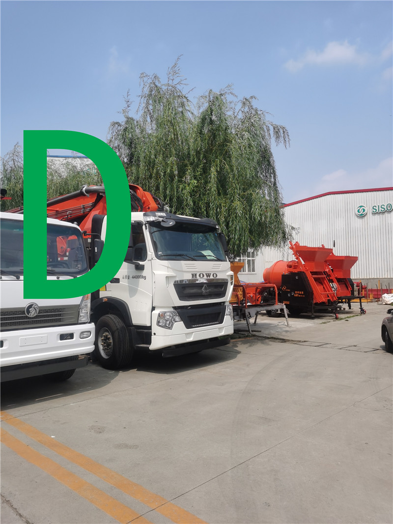 青島混（hún）凝土泵車價格 (4)