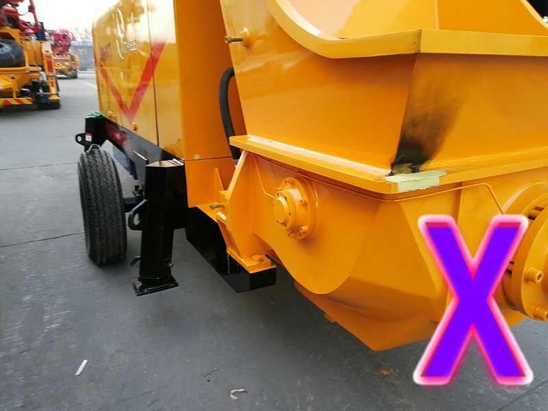 青島混（hún）凝土輸送泵價格