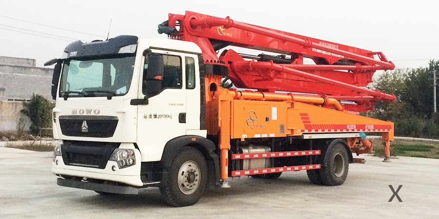 重汽（qì）T5G33米混凝土泵（bèng）車