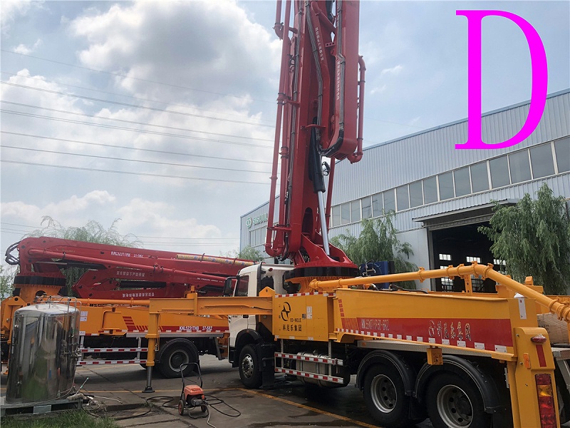 青（qīng）島小型混凝土泵車價格（gé） (1)