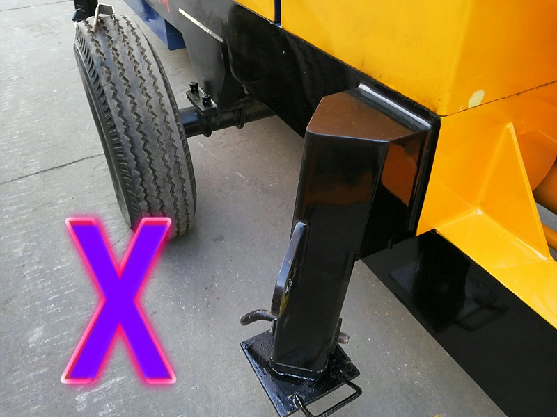 青島混凝土輸（shū）送泵價格 (2)