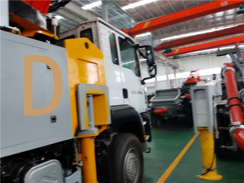 青島混（hún）凝土泵車價格（gé） (27)