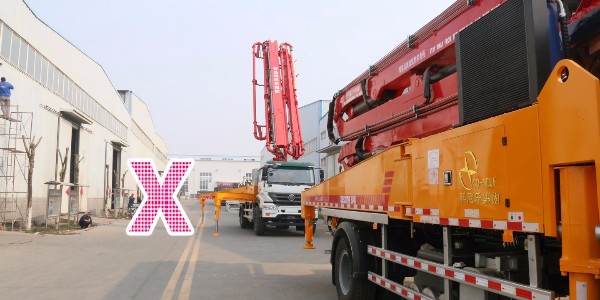 小型泵車使用時間久了，許多問題會（huì）隨之而來，該怎（zěn）樣（yàng）進行處理呢？