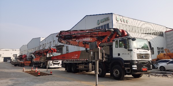 泵車遇到液壓油如何（hé）問題如何解（jiě）決