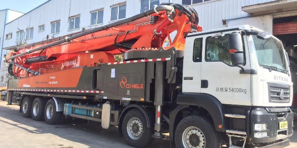 泵車（chē）相關零部件使用時要注意