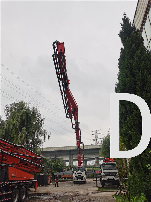 青島混凝土泵車（chē）價（jià）格（gé） (10)