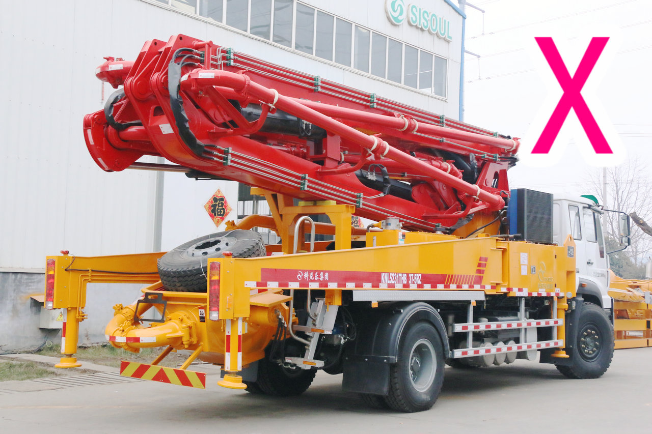 青島小型混凝（níng）土泵（bèng）車價格