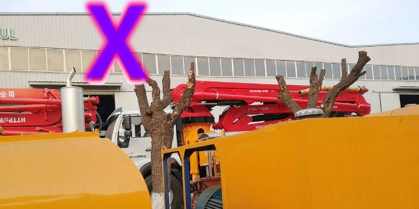 混凝土泵之水灰比（bǐ）例過大、水泥含量大小對輸送管的影響