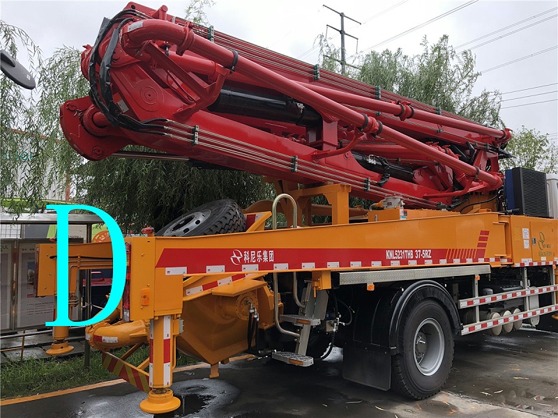 青島小型（xíng）混（hún）凝土泵車價格 (15)