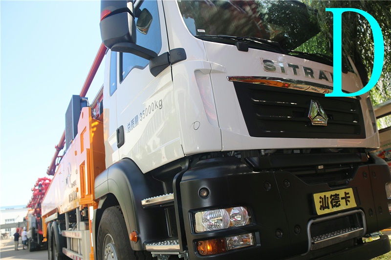 青島小型混凝土泵(bèng)車價格 (3) 青島小型混凝土泵車價格 (3)