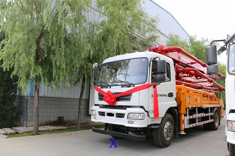 小（xiǎo）型泵車