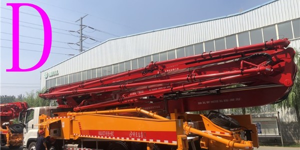 哪些外界（jiè）因素是小（xiǎo）型混凝土泵車購買時要注意的