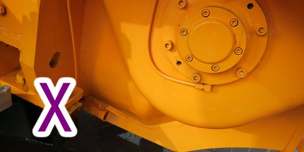 小（xiǎo）型泵車在行駛過程（chéng）中，突（tū）然爆胎該怎麽解決才能有效避免事故（gù）的發生？